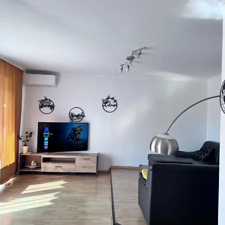 Moderne, Helle Wohnung Mit Terasse 15Min Bis Ob Centro, Klimaanlage Dinslaken Exterior photo